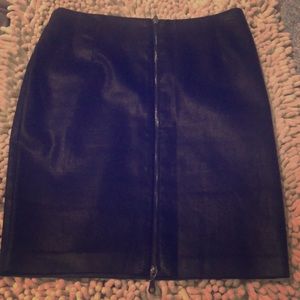 H & M black skirt